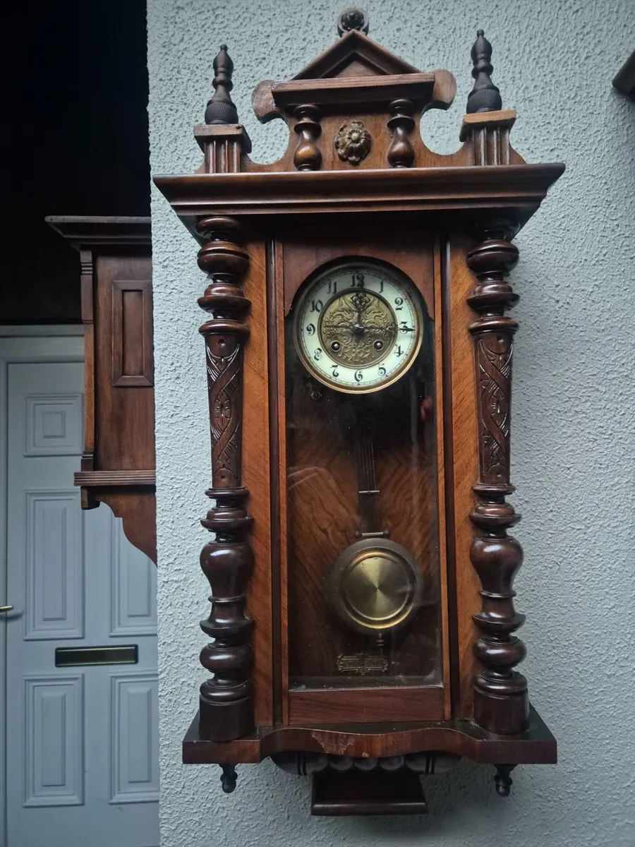 Antique clock - Image 1