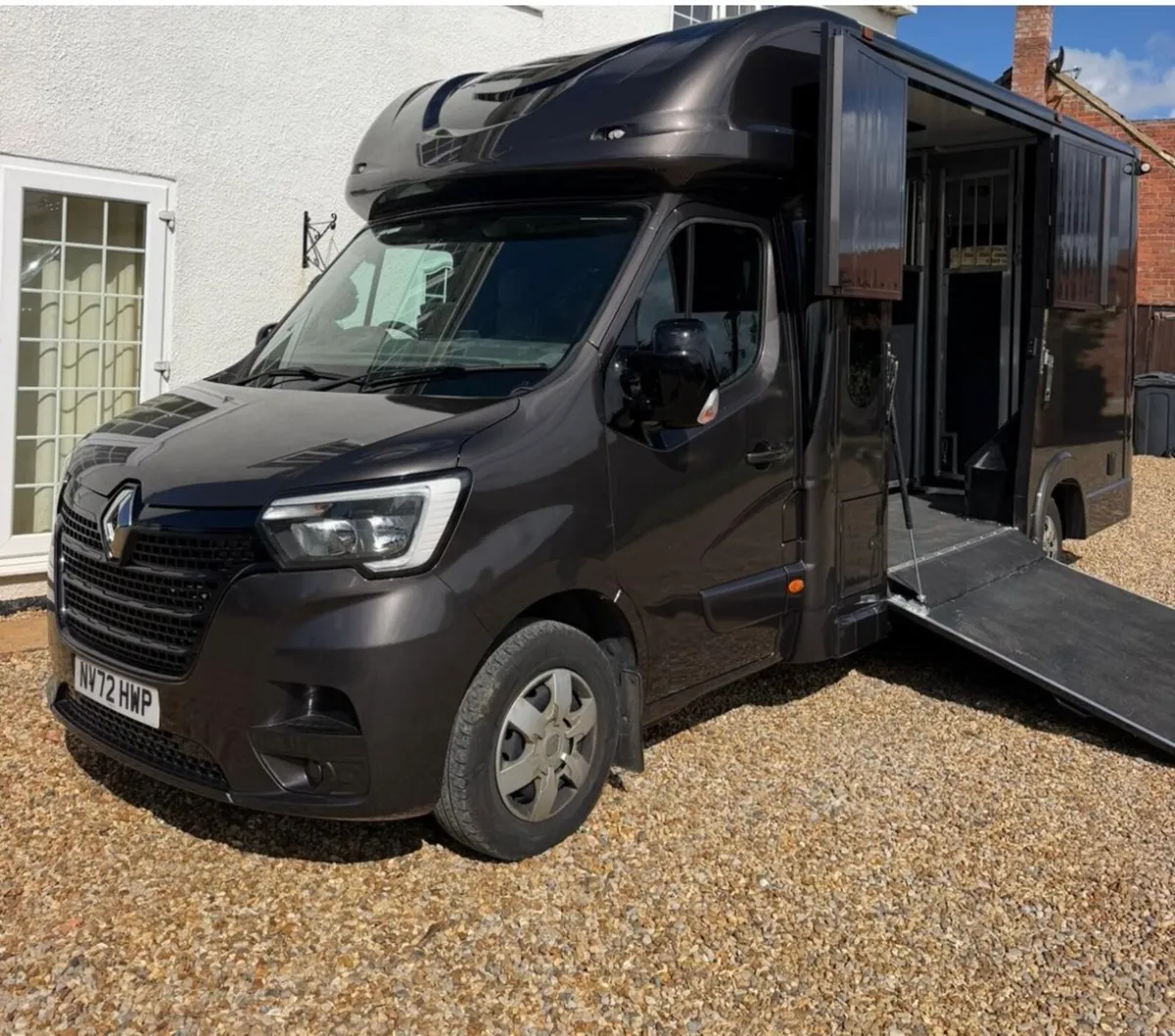 2023 Renault Master 5 Seater Crew Cab - Image 1