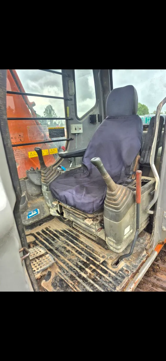 Hitachi zaxis 130 - Image 4
