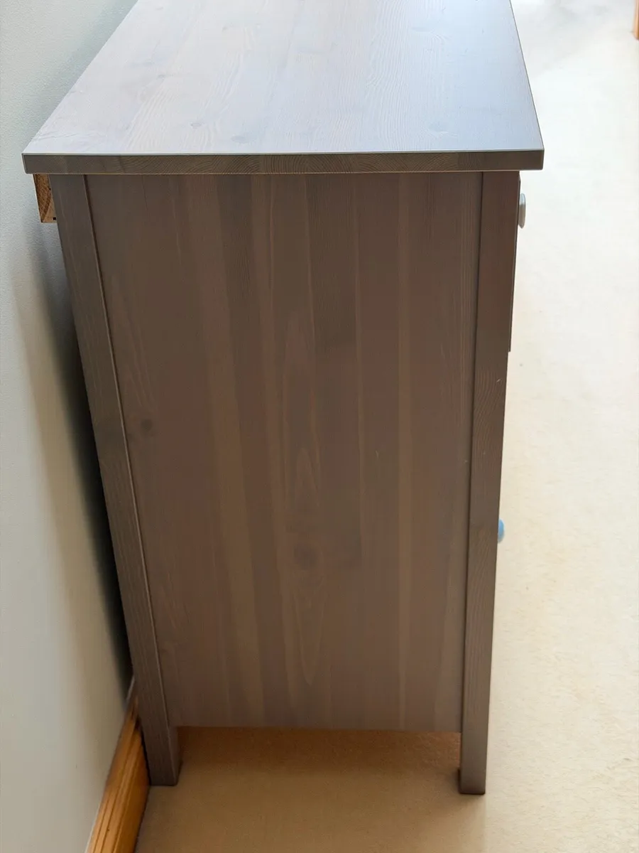 8 Drawer Dresser - Image 2
