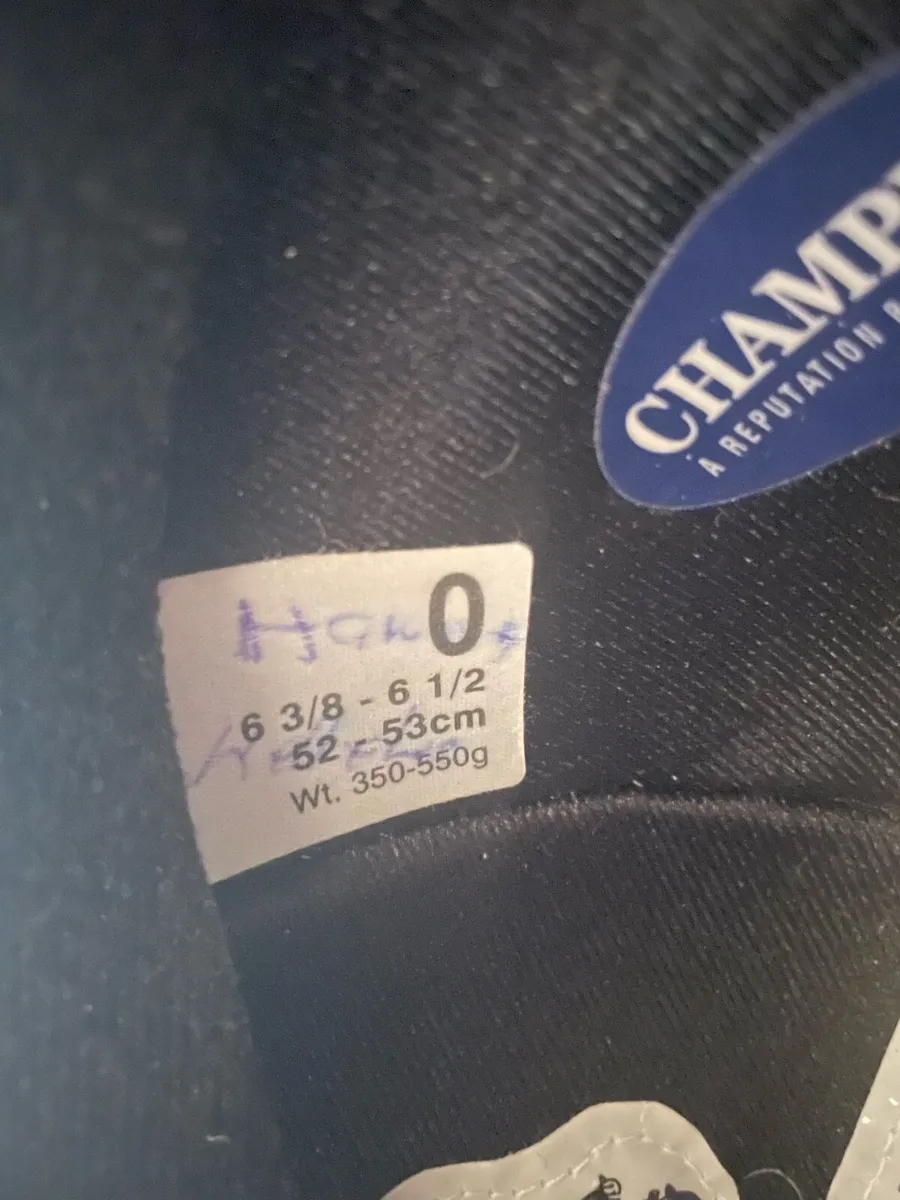Child’s horse riding hat - Image 2