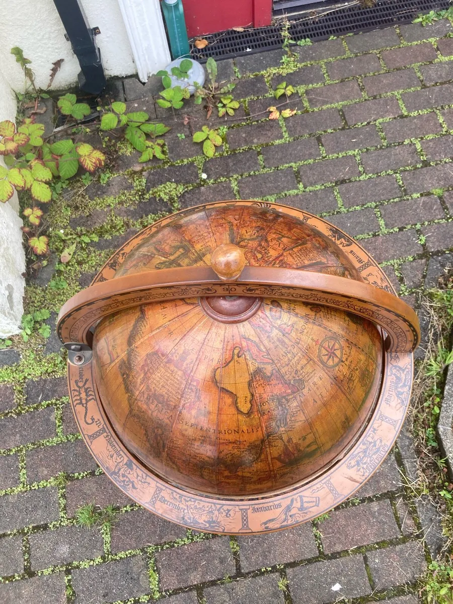 Globe drinks cabinet - Image 3