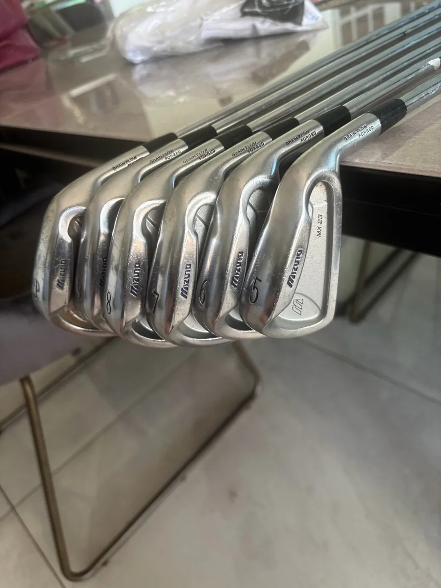 Mizuno irons 5-pw - Image 2
