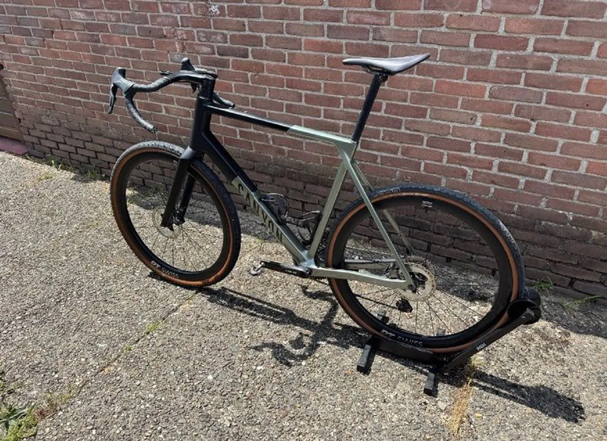 Canyon Grail CF SLX di2 2024 (XL) - Image 4