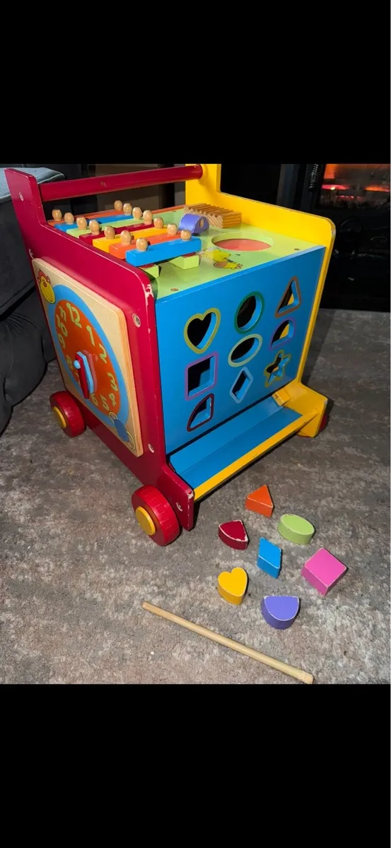 Wooden Walker Cube - Image 1