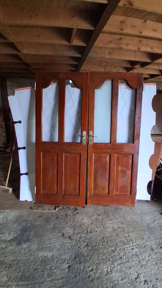 Solid wood doors - Image 1