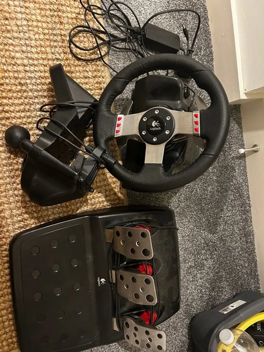 Logitech G27 Racing Wheel + Padal & Shift (PC/PS2/PS3) - Image 1