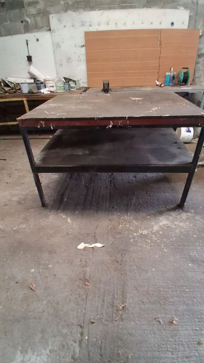 Metal workbench