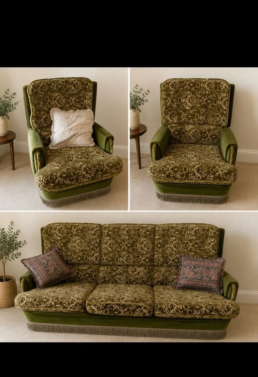Three piece suite - Image 1