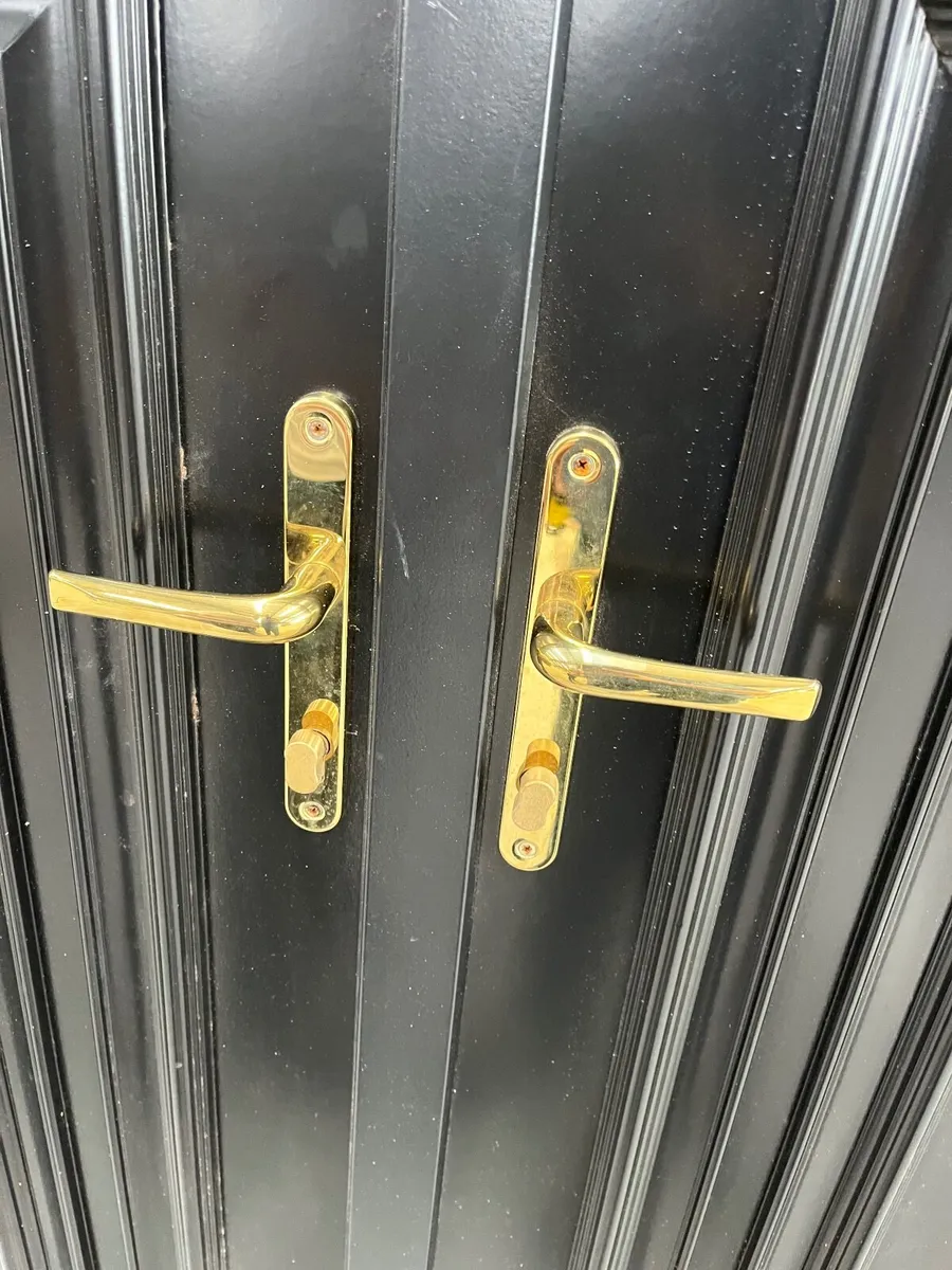 Door - Image 4