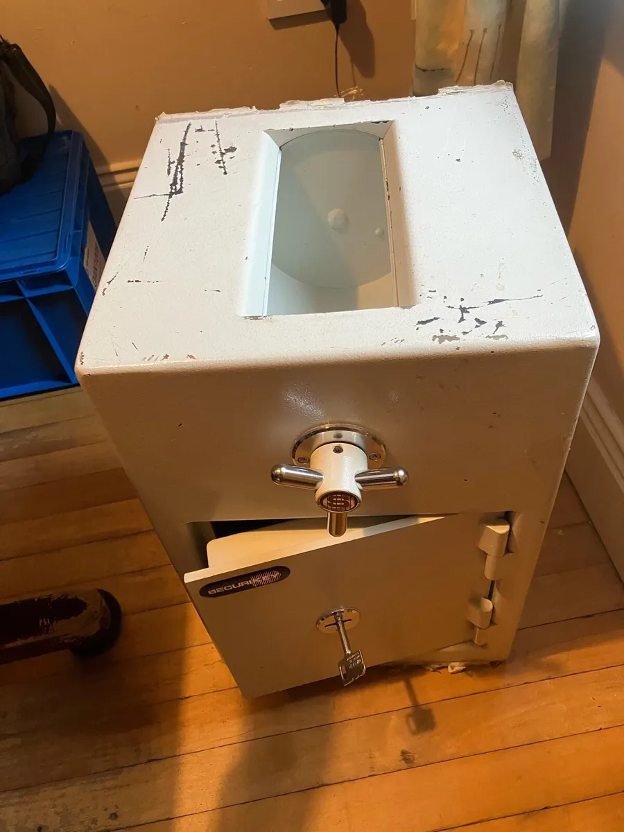 Shop Safe - Image 2