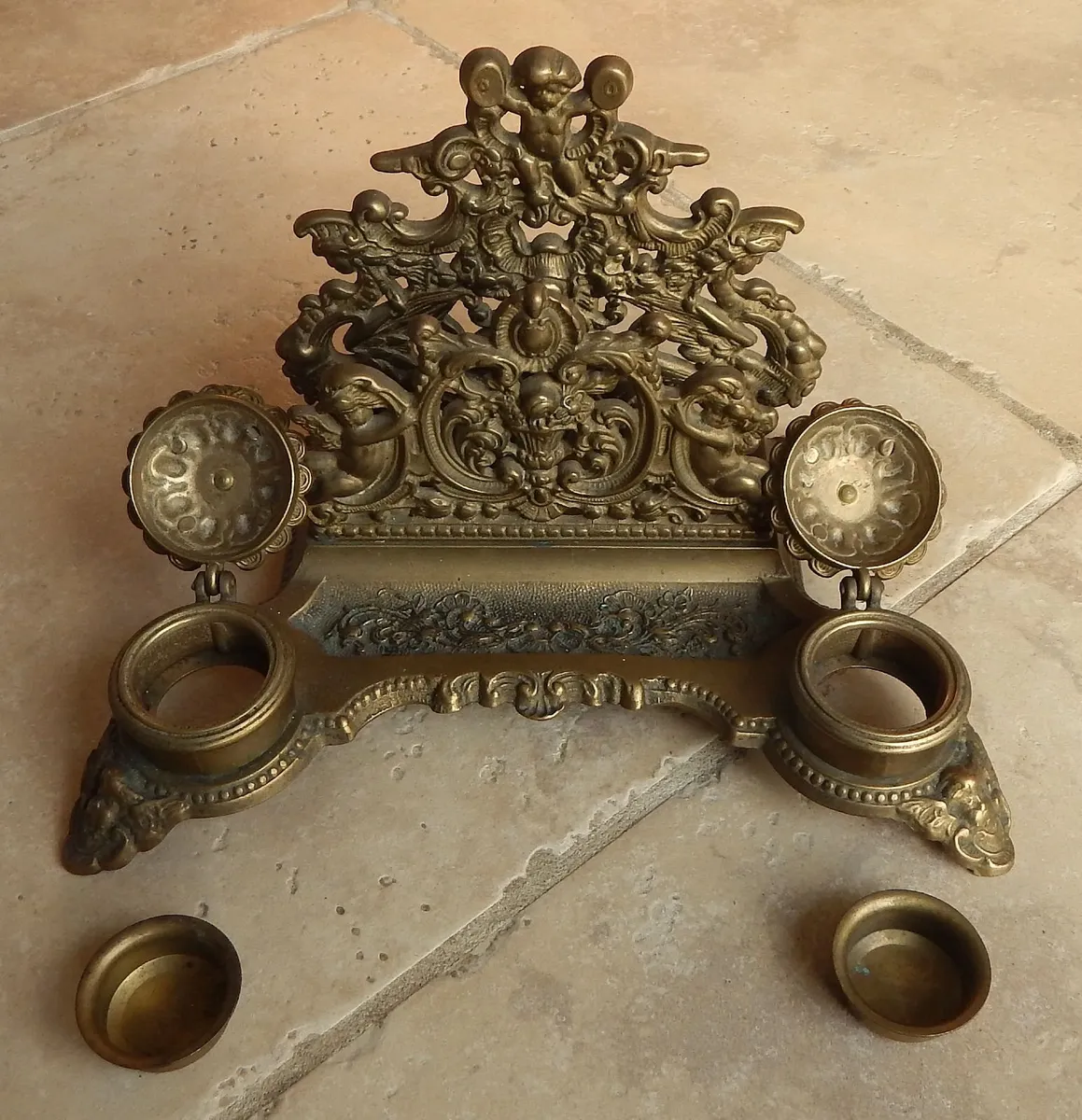 Vintage Ornate Brass Letter Rack & Double Inkwell - Image 3