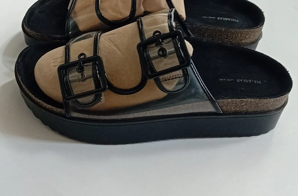 Woman Shoes - Image 3