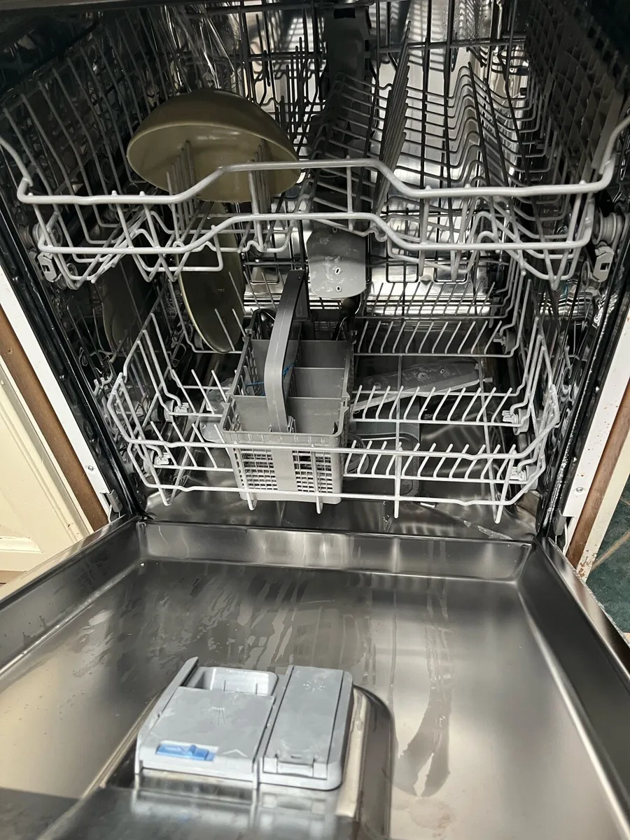 Dishwasher - Image 4