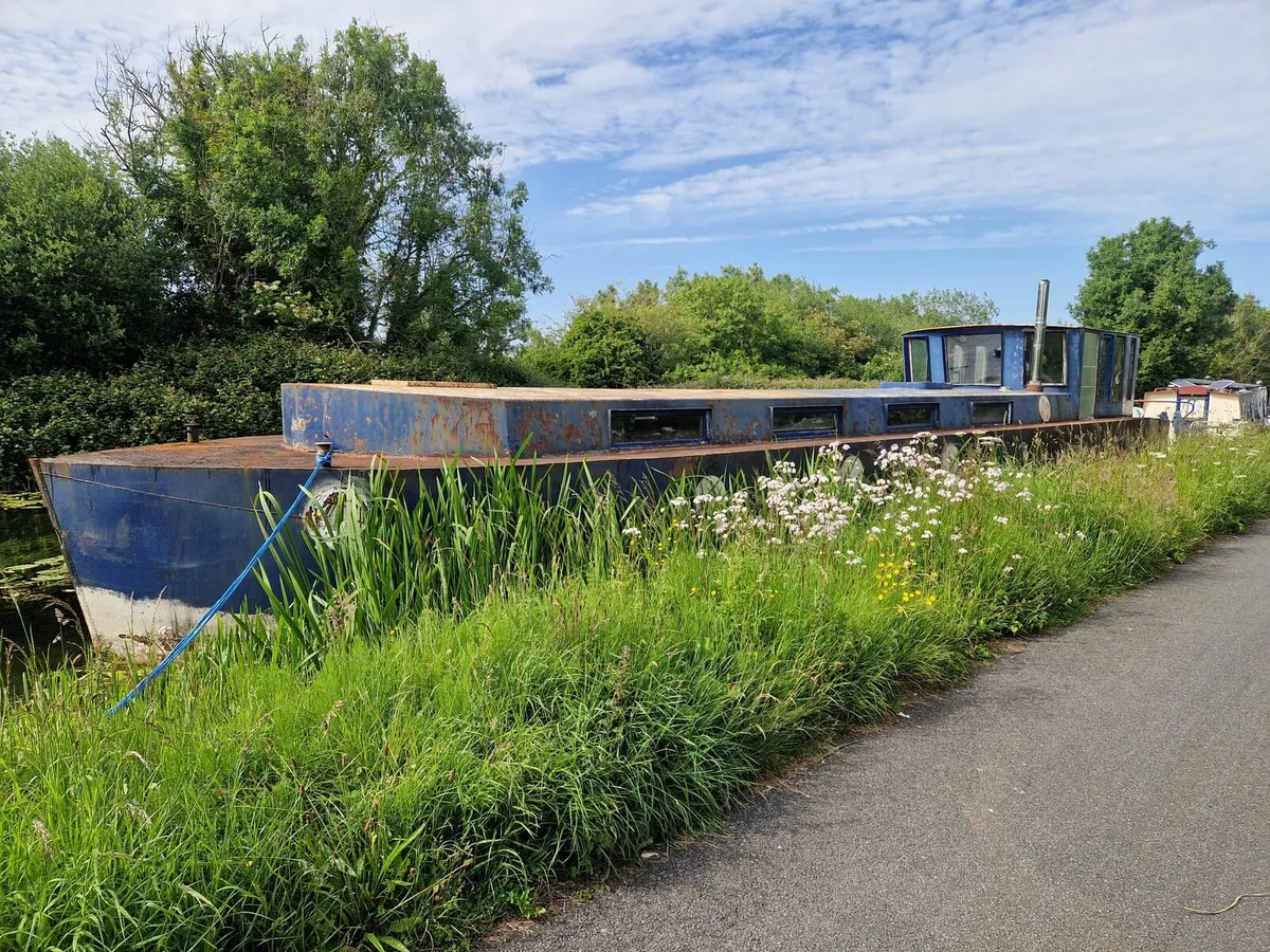 Barge - Image 1