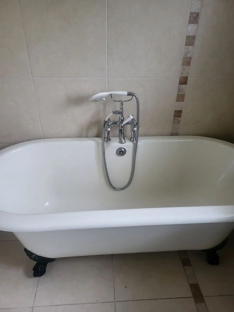 Freestanding Bath - Image 3