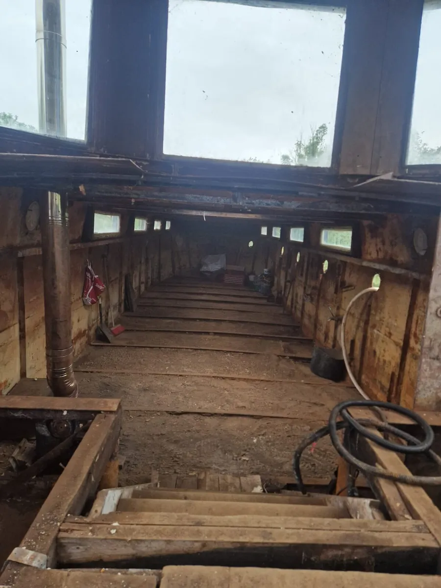 Barge - Image 3