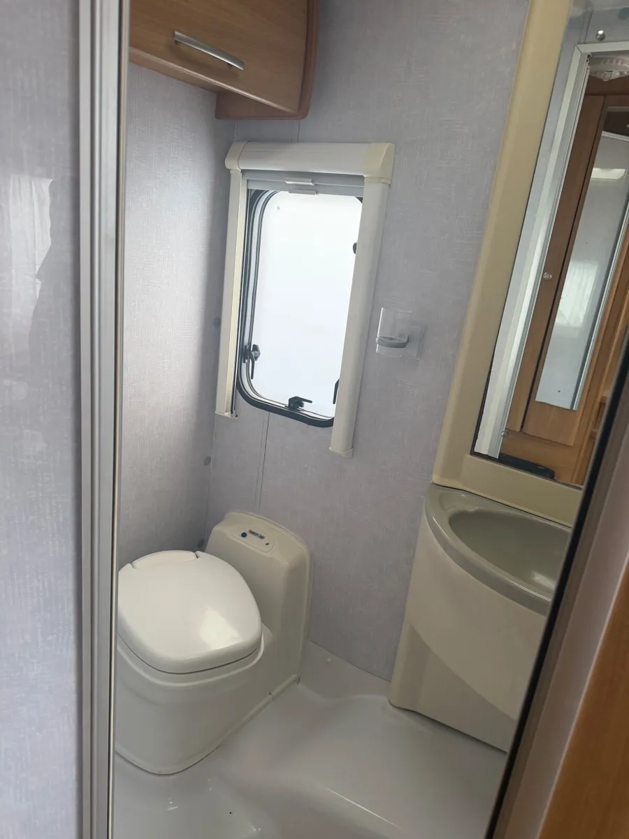 Motorhome - Image 3