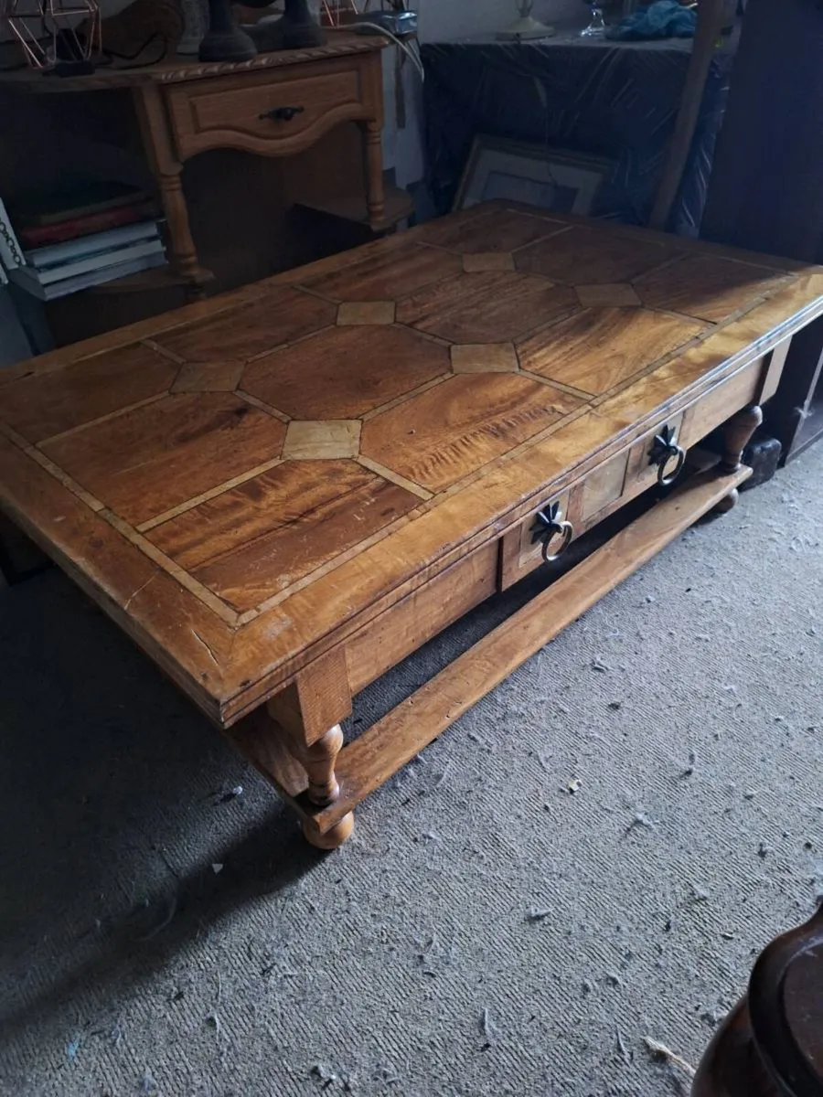 Large heavy rectangular teak coffee table - Image 1