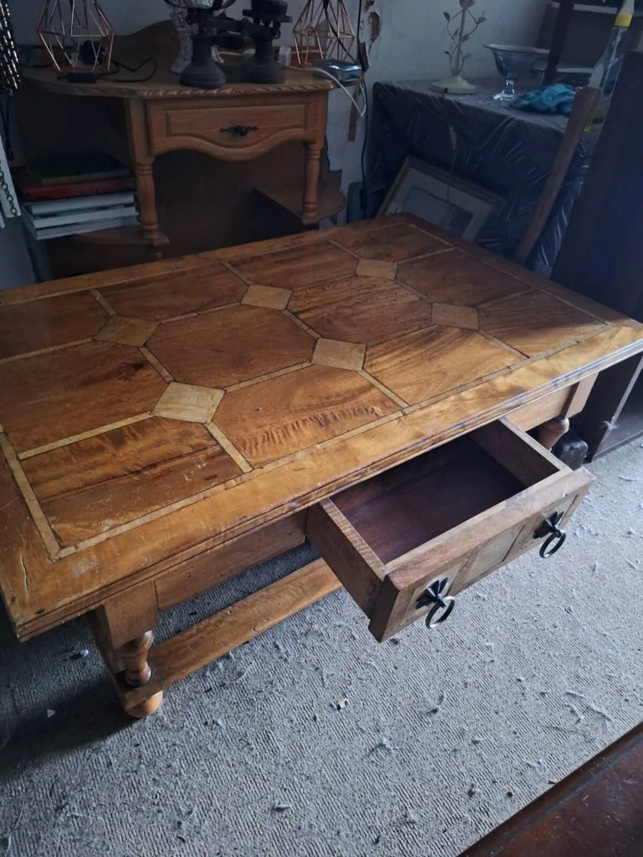 Large heavy rectangular teak coffee table - Image 2