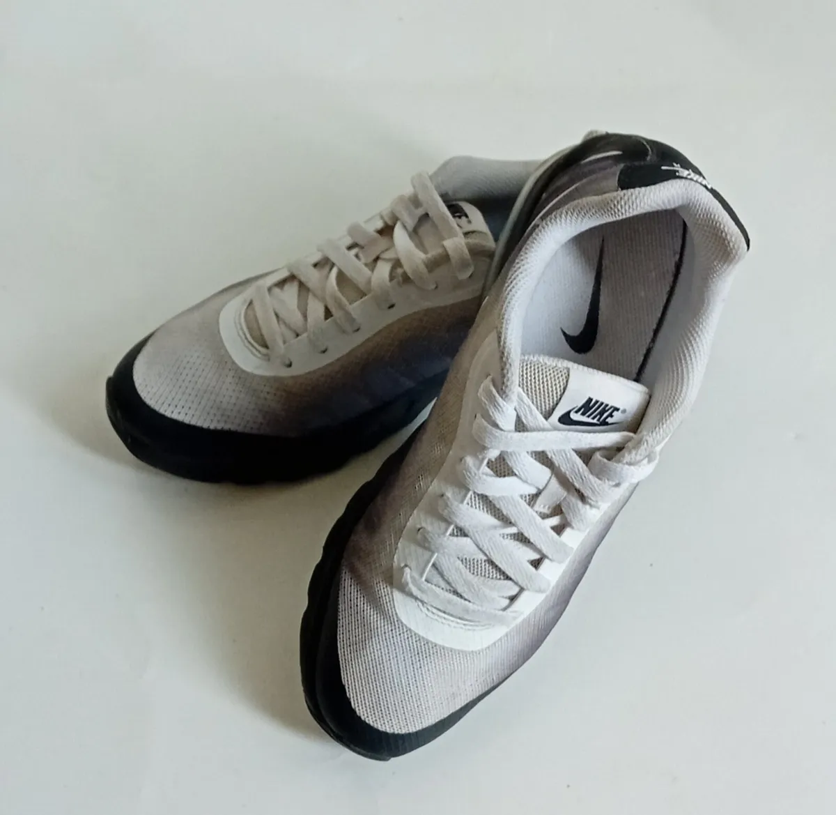 Nike Trainers UK6 - Image 3