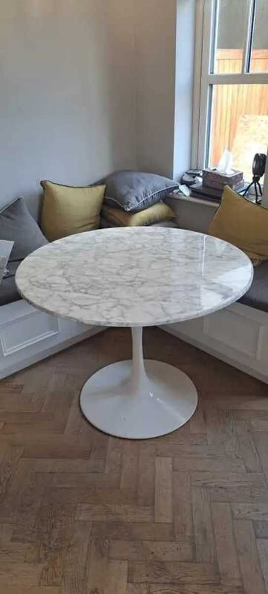 Kitchen Table - Image 1