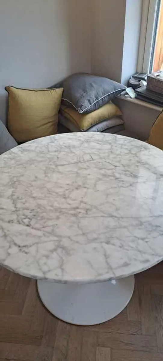 Kitchen Table - Image 2