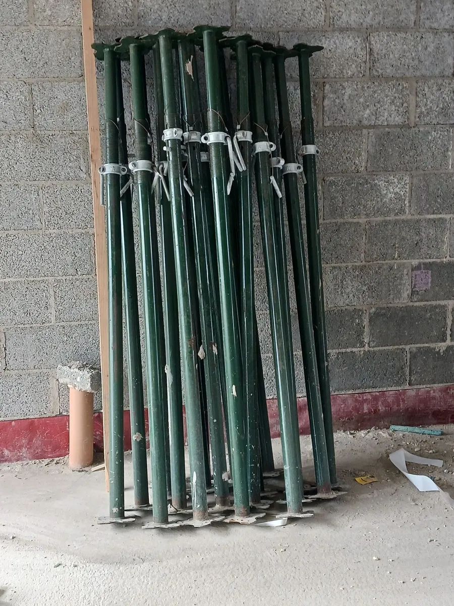 Acrow Props - Image 1