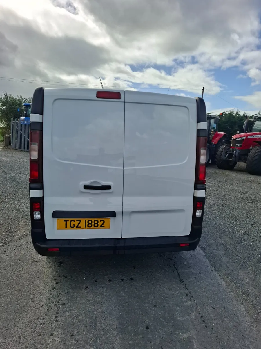 2021 Renault Trafic 2.0 dci - Image 4