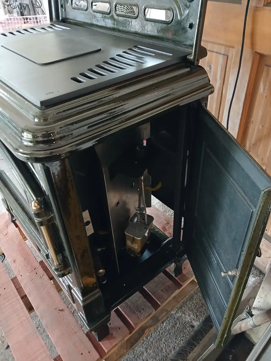 Nestor Martin/Efel 9kw Oil stove Reconditioned - Image 4