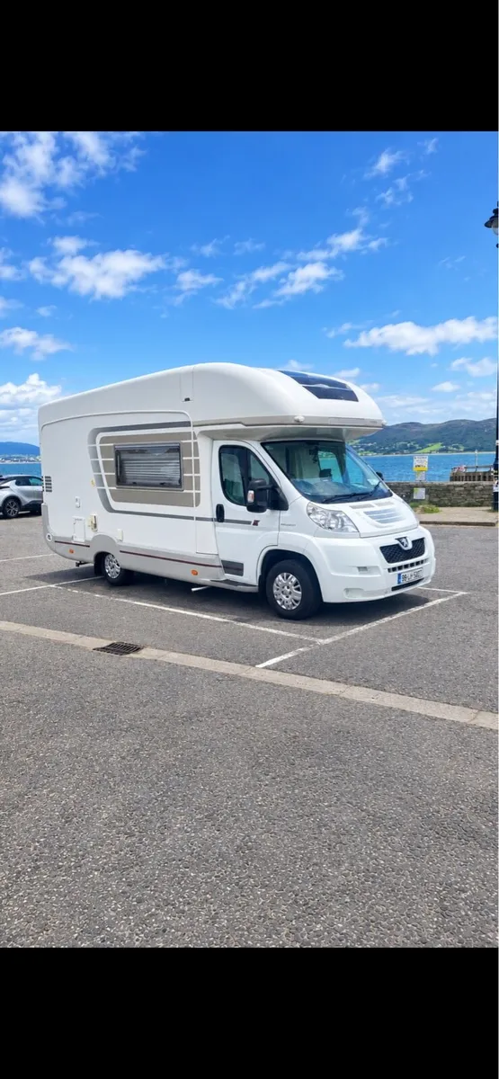 2009 Autosleeper Broadway 4 Berth - Image 2
