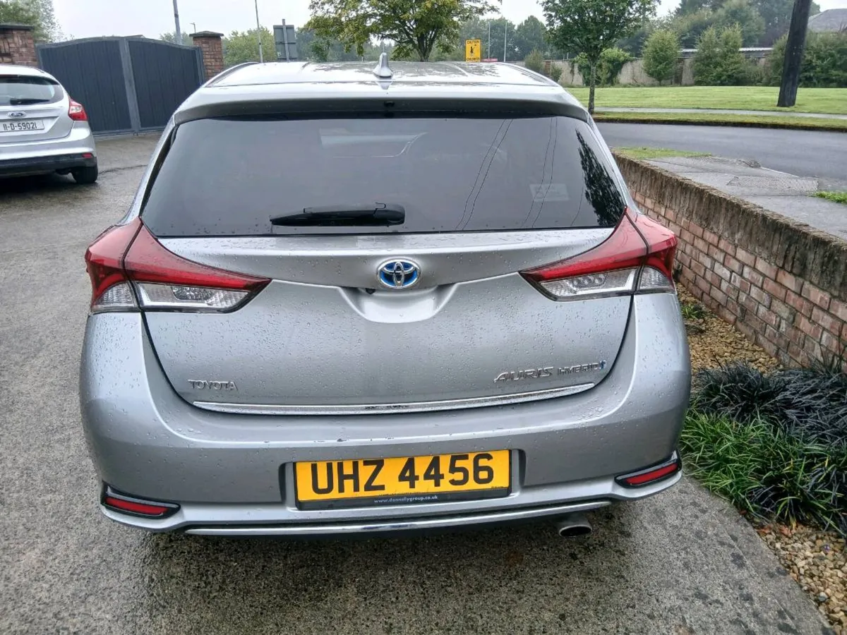 TOYOTA AURIS HYBRID 2016 - Image 3