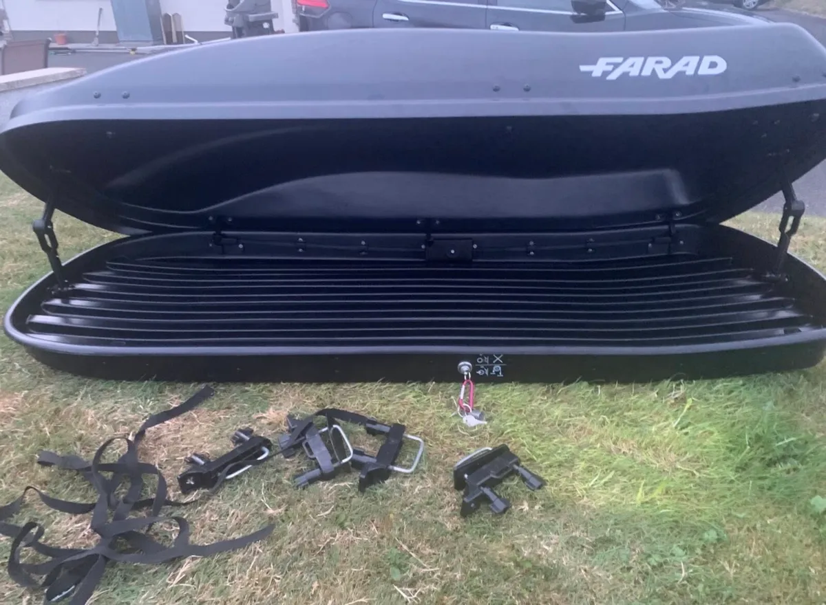 Car roof box - Image 2
