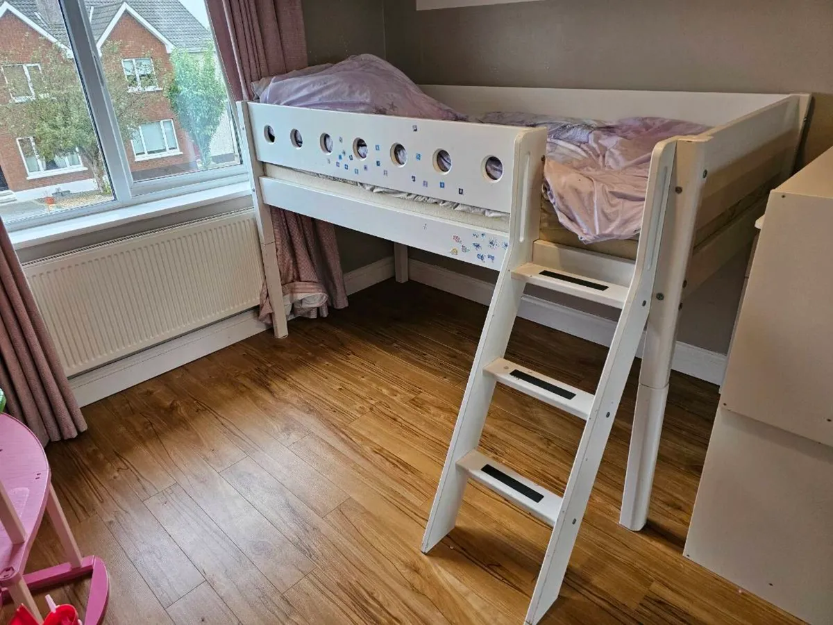 Child's Ladder Bed - Image 1