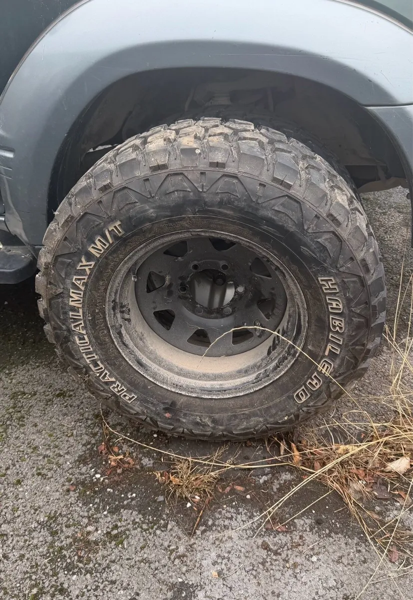 Land Cruiser wheels & tyres - Image 2