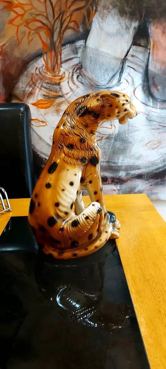 Vintage Ceramic 70's Leopard Statue Ornament. - Image 3