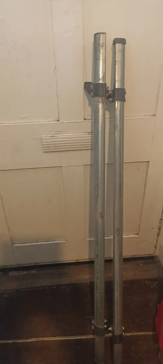 Pair of Rhino Roof Bars - Image 2