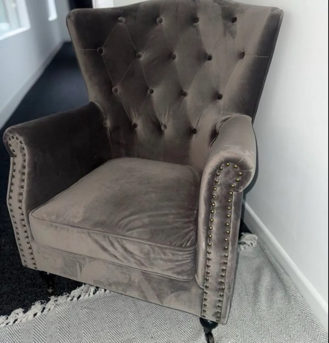 1 Vintage Chair Wing Back Crush Velvet Grey - Image 2