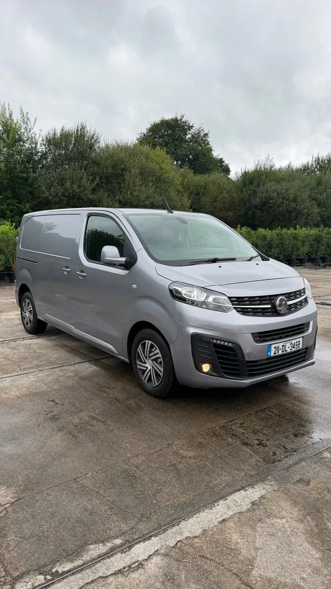Vauxhall Vivaro Sportive 2.0L - Image 3