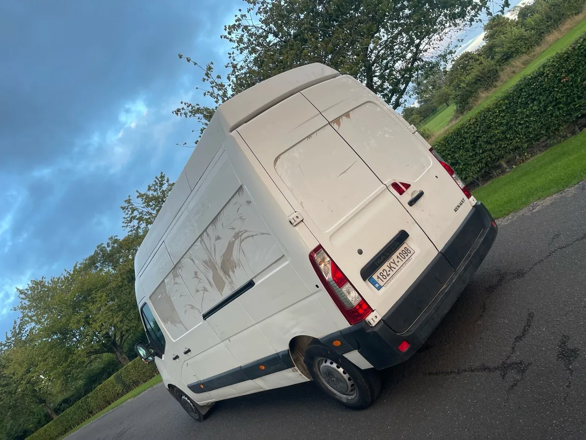 2018 Renault master - Image 4