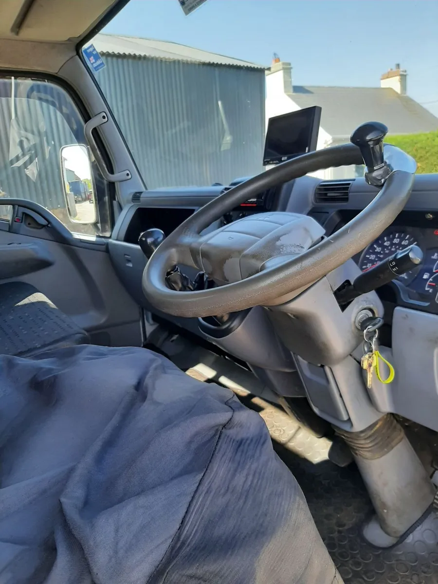 Mitsubishi Canter 2005 - Image 3