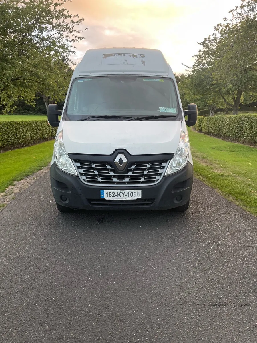 2018 Renault master - Image 2