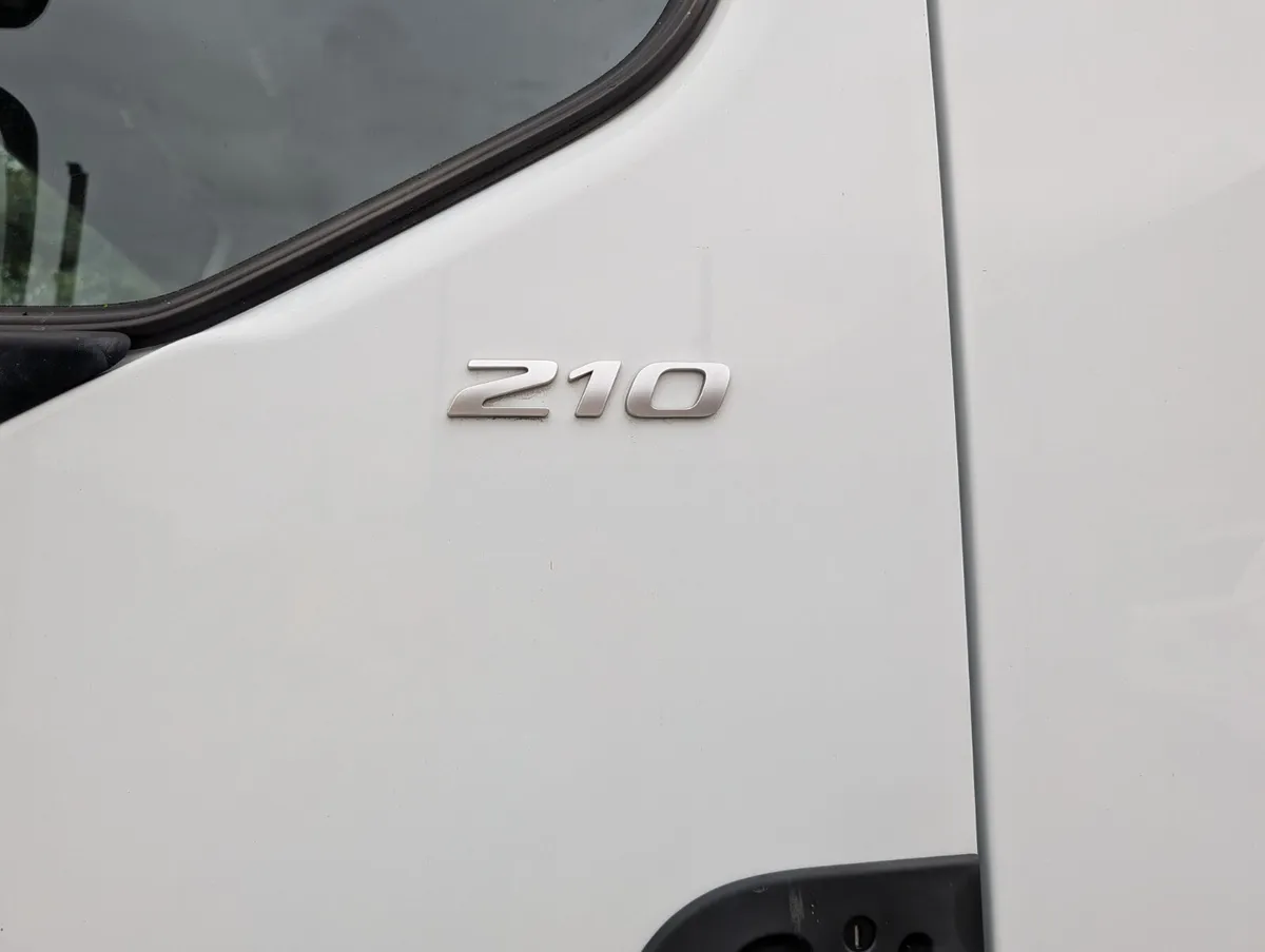 Daf LF 16T chassis cab 210HP - Image 3