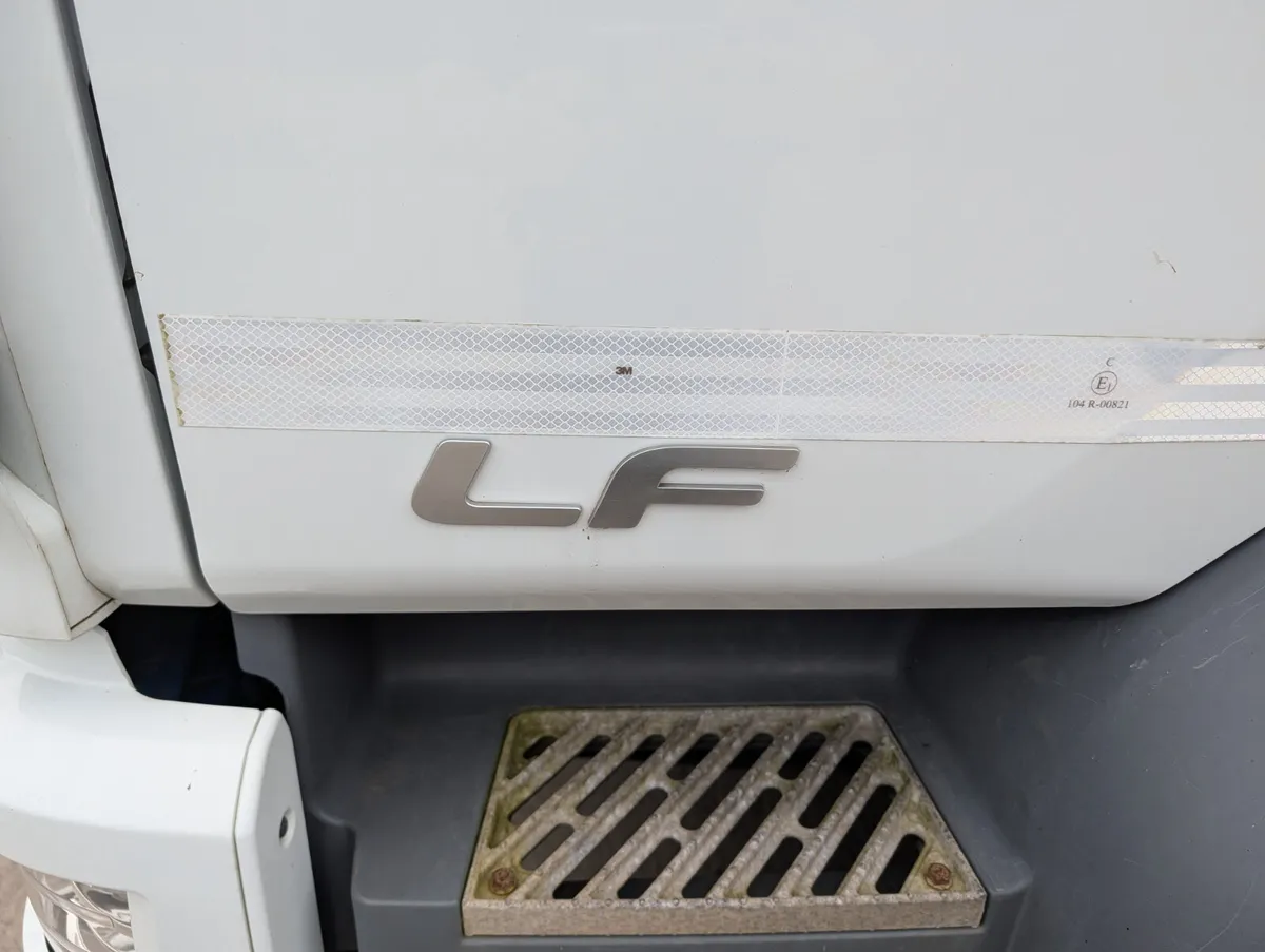 Daf LF 16T chassis cab 210HP - Image 4