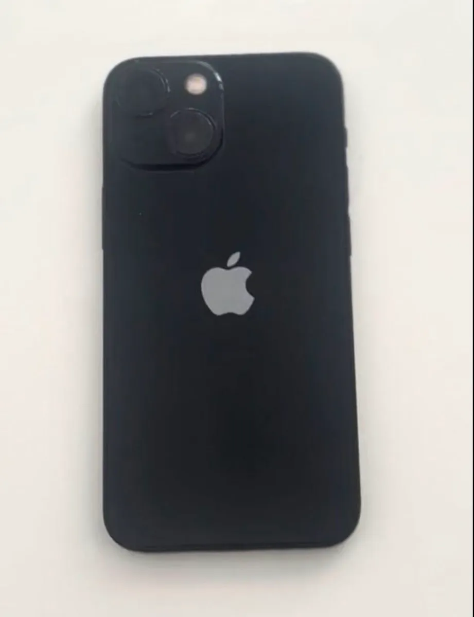 iPhone 13 - Image 3