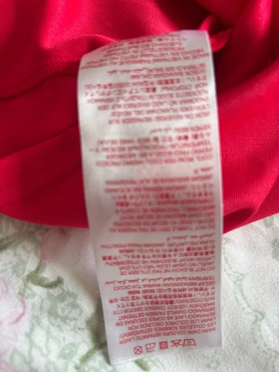 Liverpool football shirt can Postl - Image 4