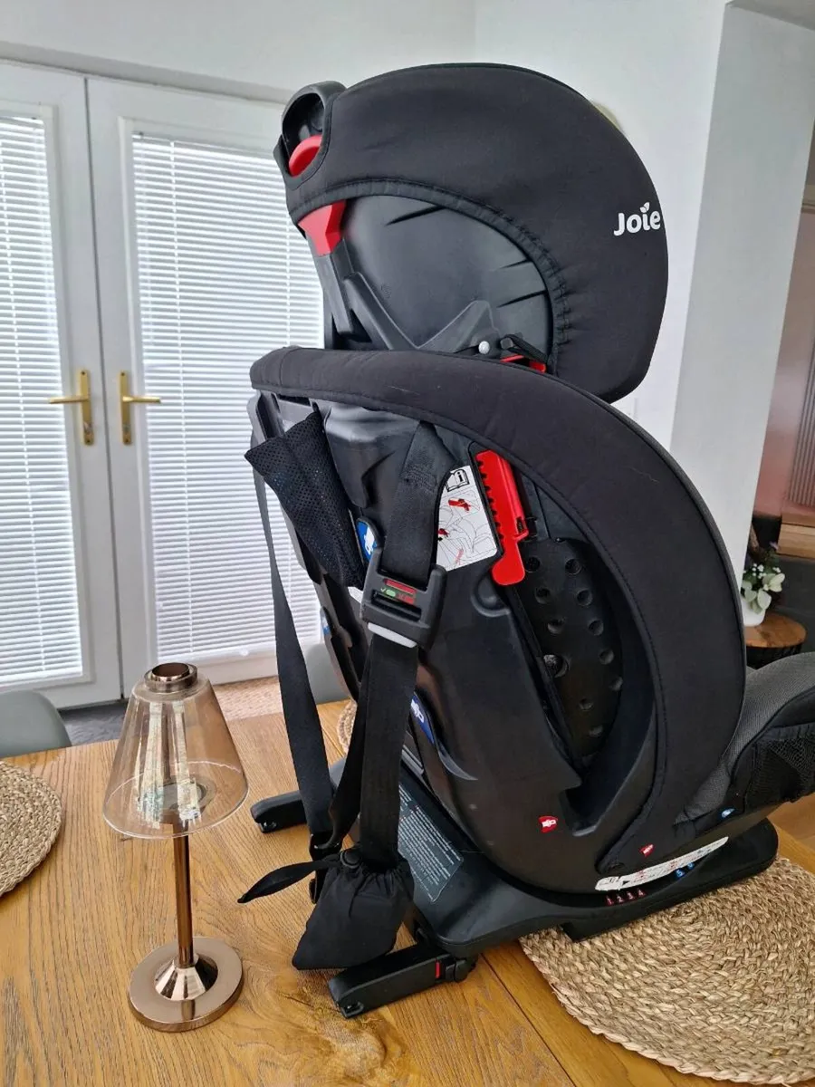 Joie ISO Fix Child Car Seat - Image 2