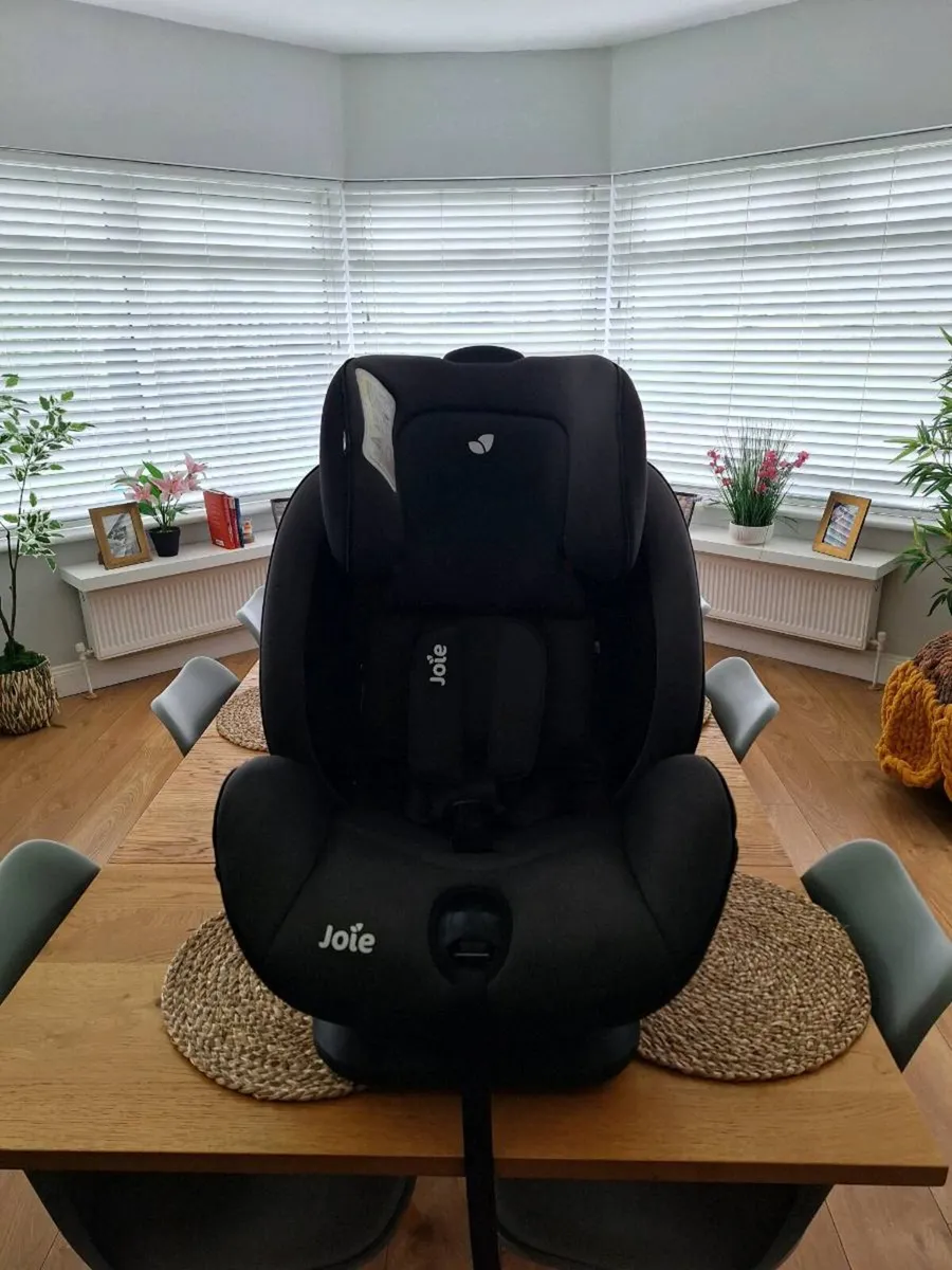 Joie ISO Fix Child Car Seat - Image 3
