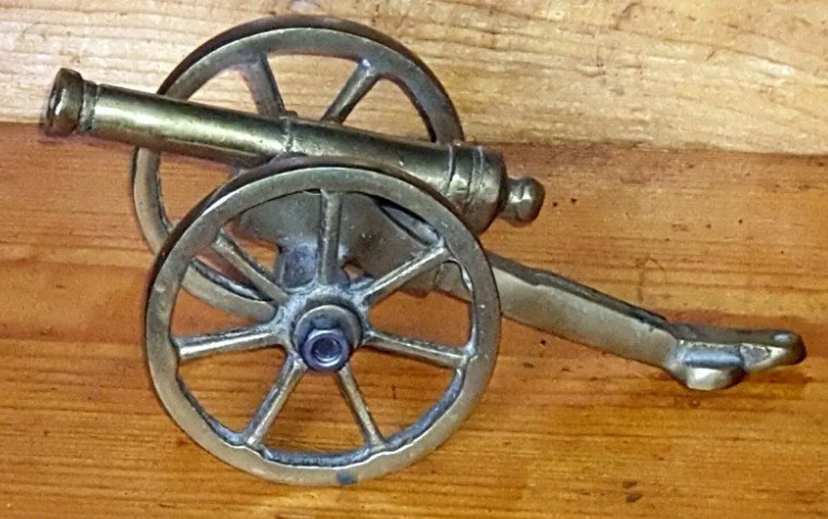 Vintage Heavy Brass Field Cannon Model - Image 2