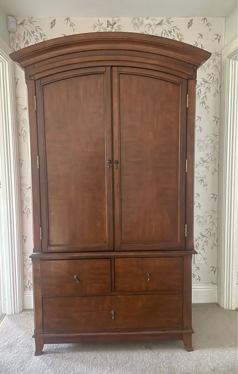 Wardrobe Drawset - Image 1
